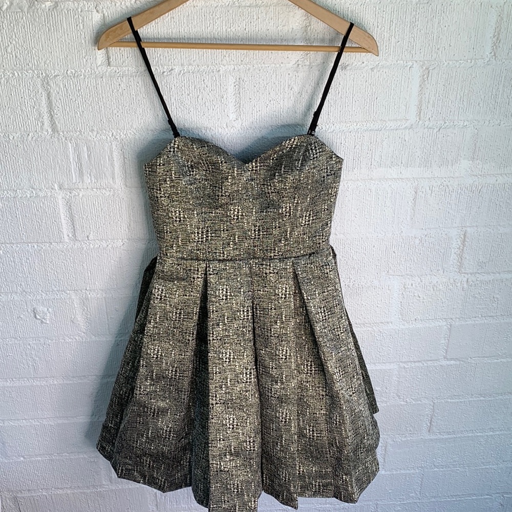 Ladakh Tan Black Pleated Sweetheart Poof Mini Dress sz 0
